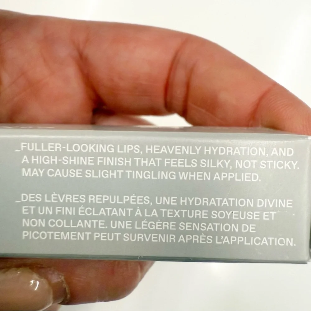 NWT REM Beauty On Your Collar Plumping Lipgloss in‎ Away Message